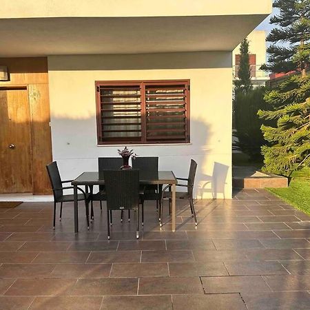 Modern 5-Bedroom Villa With Pool Montequinto Esterno foto