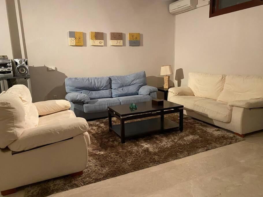 Modern 5-Bedroom Villa With Pool Montequinto Esterno foto