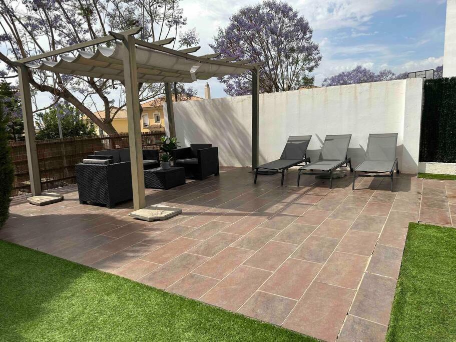 Modern 5-Bedroom Villa With Pool Montequinto Esterno foto